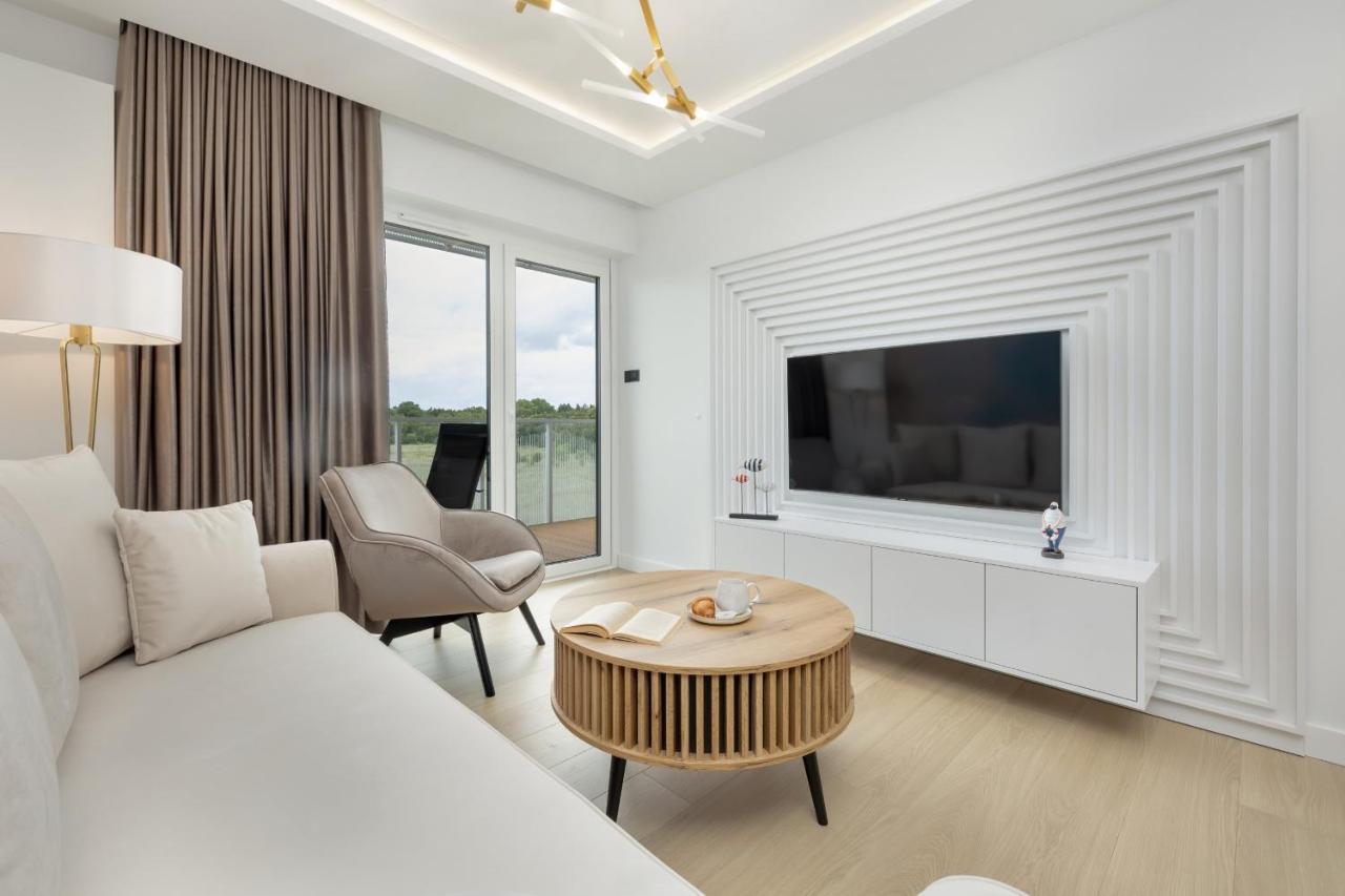 Polanki Aqua Apartment With Parking By Renters Prestige Kolobrzeg Ngoại thất bức ảnh