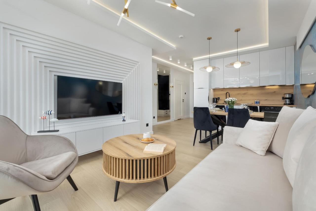 Polanki Aqua Apartment With Parking By Renters Prestige Kolobrzeg Ngoại thất bức ảnh
