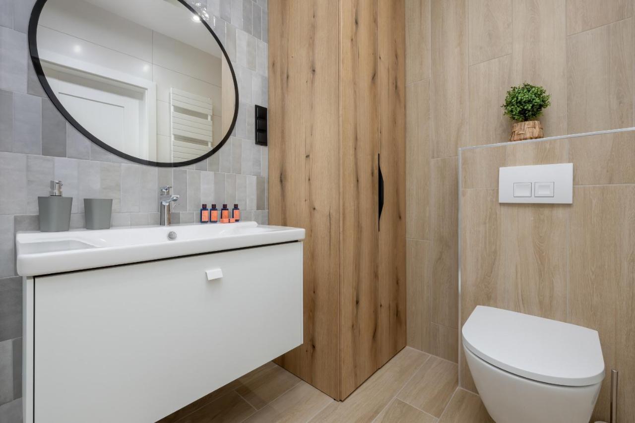 Polanki Aqua Apartment With Parking By Renters Prestige Kolobrzeg Ngoại thất bức ảnh