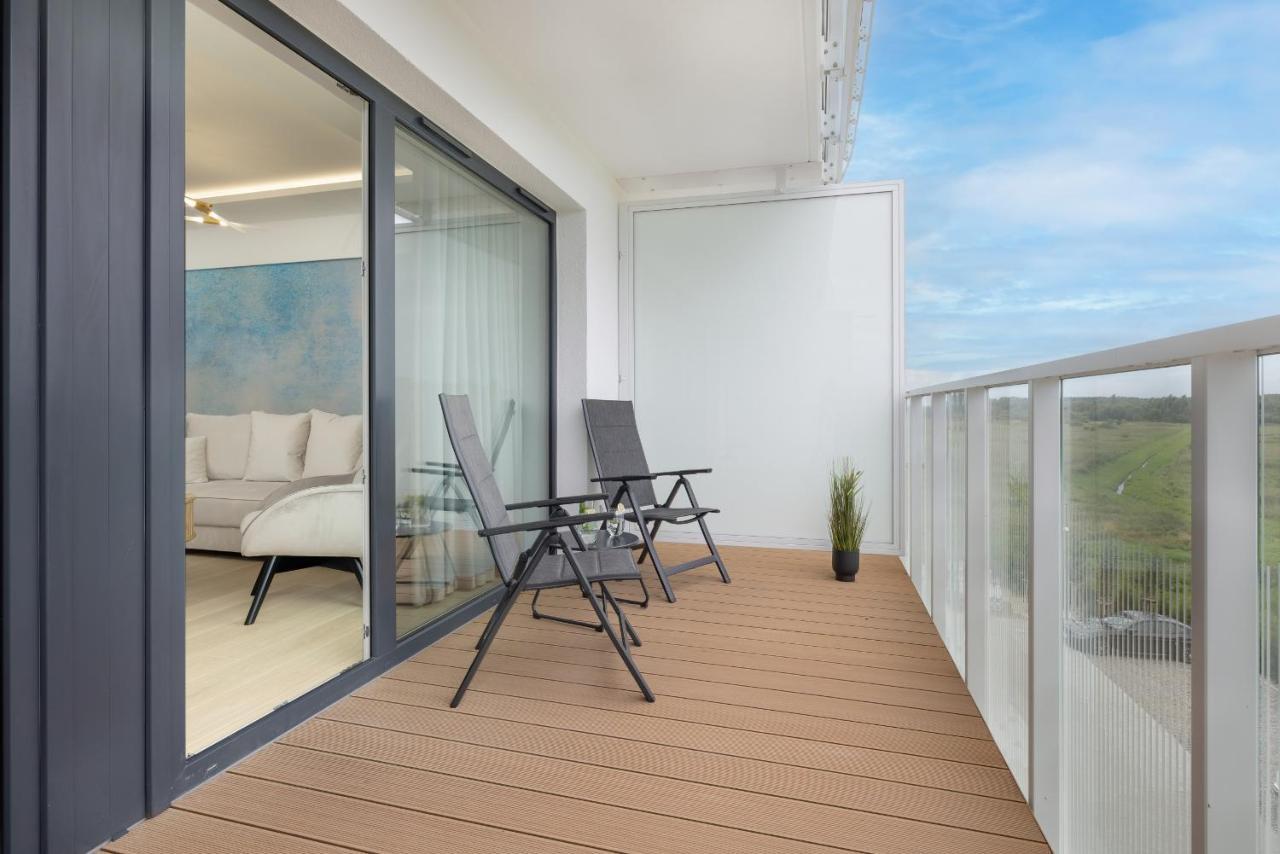 Polanki Aqua Apartment With Parking By Renters Prestige Kolobrzeg Ngoại thất bức ảnh