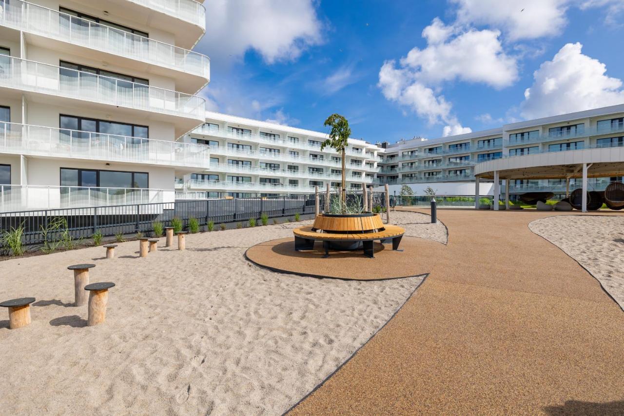 Polanki Aqua Apartment With Parking By Renters Prestige Kolobrzeg Ngoại thất bức ảnh