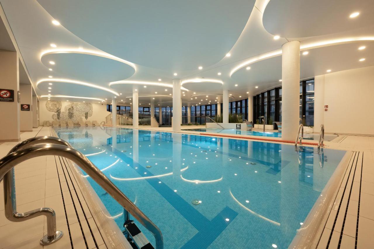 Polanki Aqua Apartment With Parking By Renters Prestige Kolobrzeg Ngoại thất bức ảnh